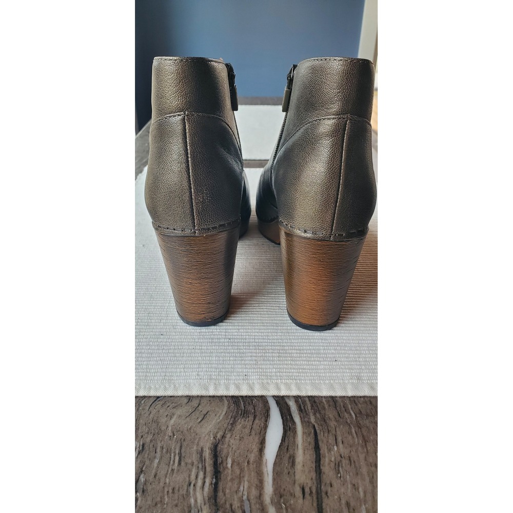 Dansko Delphina Leather Peep Toe Cutout Ankle Booties Bronze Pewter Size 39 - Picture 5 of 7